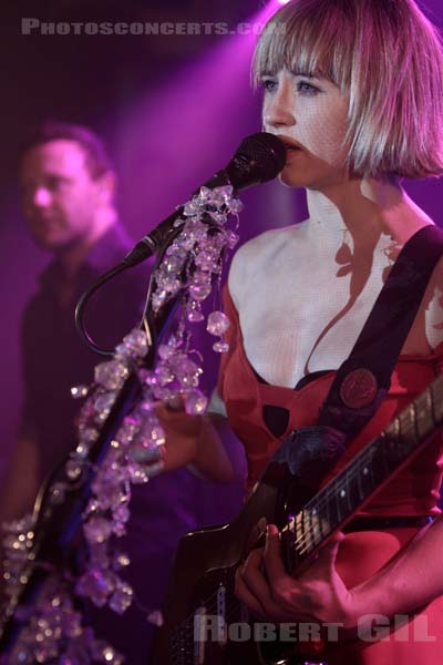 THE JOY FORMIDABLE - 2013-02-12 - PARIS - La Maroquinerie - Rhiannon Bryan - Rhydian Dafydd